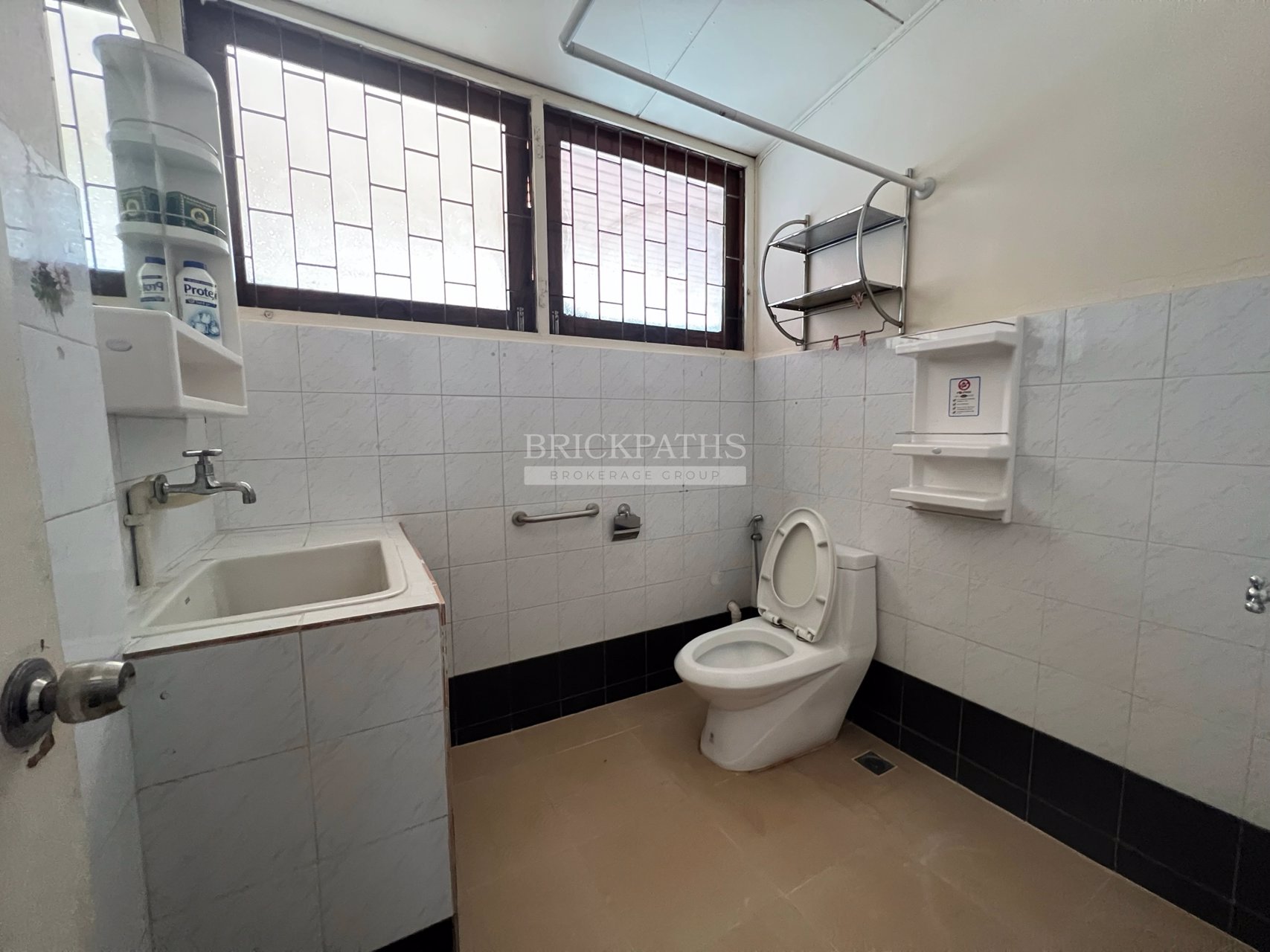 ขาย-ที่ดินพร้อมสิ่งปลูกสร้าง-ซอยพระราม-9-ซอย-41-แยก-12-หลัง-the-nine-พระราม-9-แปลงมุม