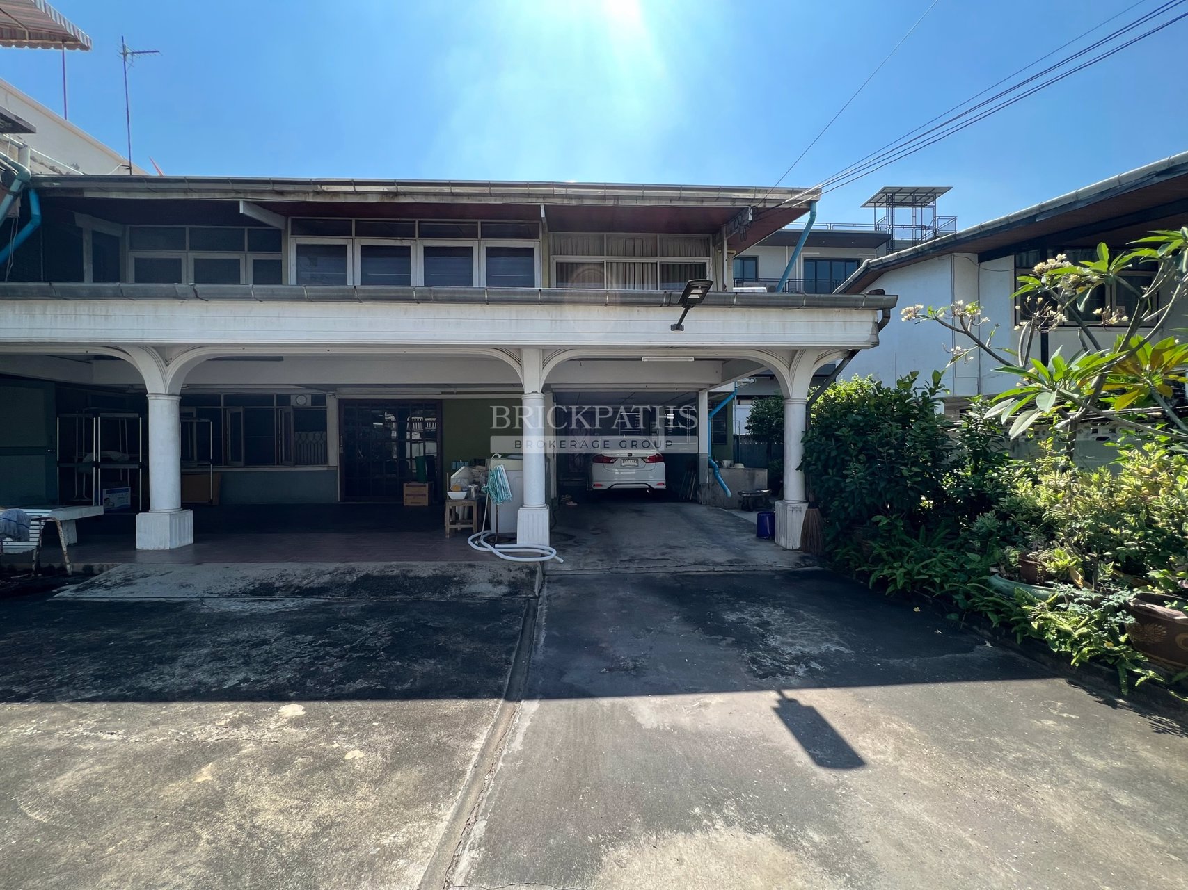 ขาย-ที่ดินพร้อมสิ่งปลูกสร้าง-ซอยพระราม-9-ซอย-41-แยก-12-หลัง-the-nine-พระราม-9-แปลงมุม