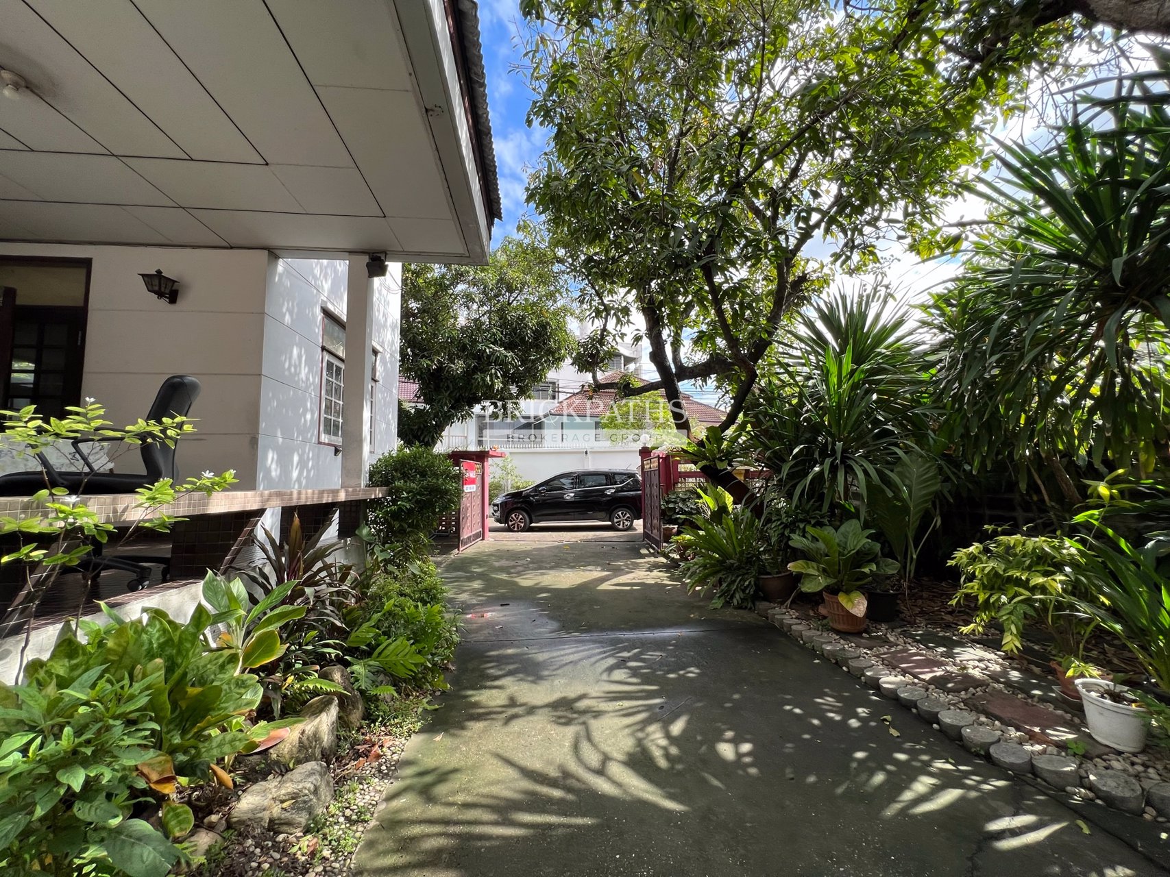 ขาย-ที่ดินพร้อมสิ่งปลูกสร้าง-ปรีดีพนมยงค์-26-ซอยพัฒนเวศม์-สุขุมวิท-71