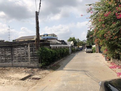 ขาย-ที่ดินพร้อมสิ่งปลูกสร้าง-ปรีดีพนมยงค์-26-ซอยพัฒนเวศม์-6-สุขุมวิท-71
