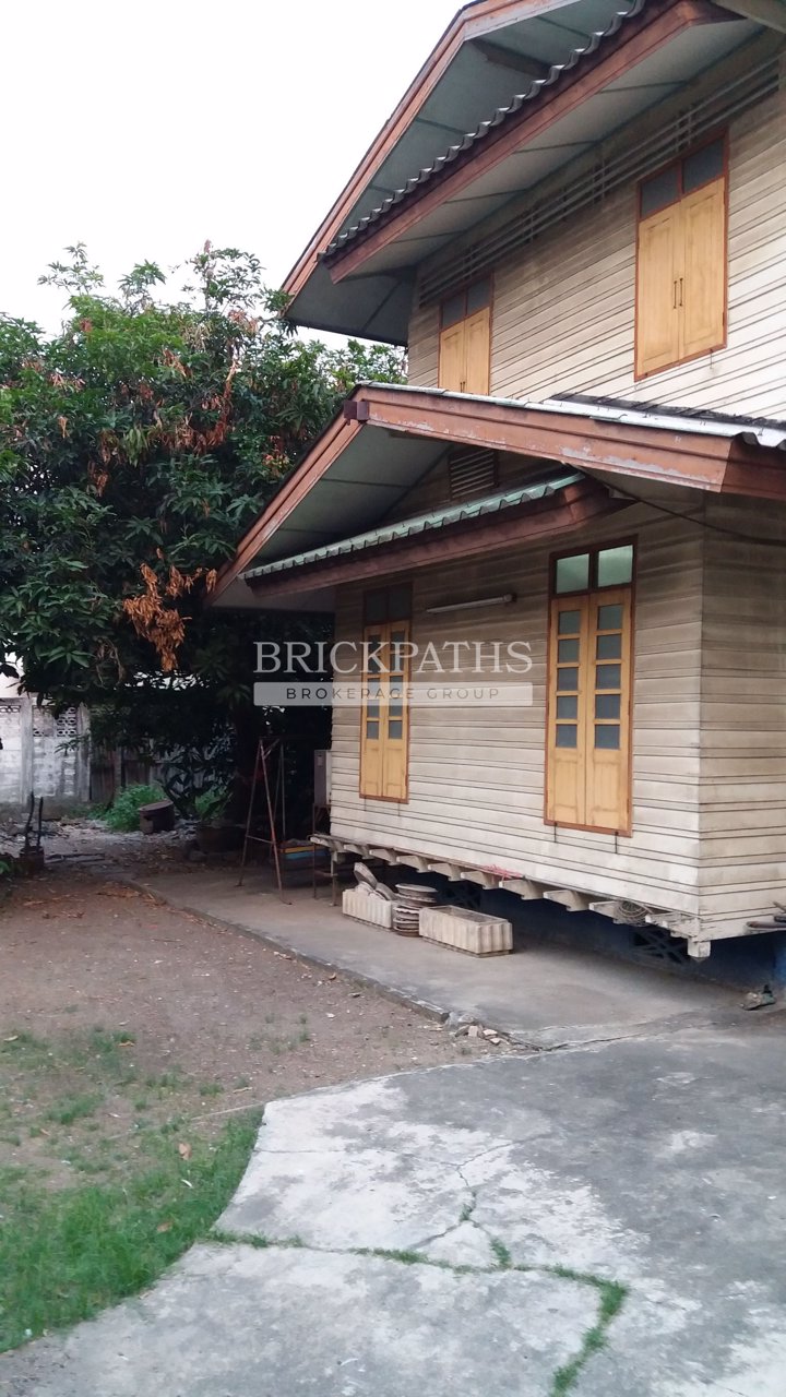 ขายที่ดินพร้อมสิ่งปลูกสร้าง-ซอยสุขุมวิท-65-bts-เอกมัย