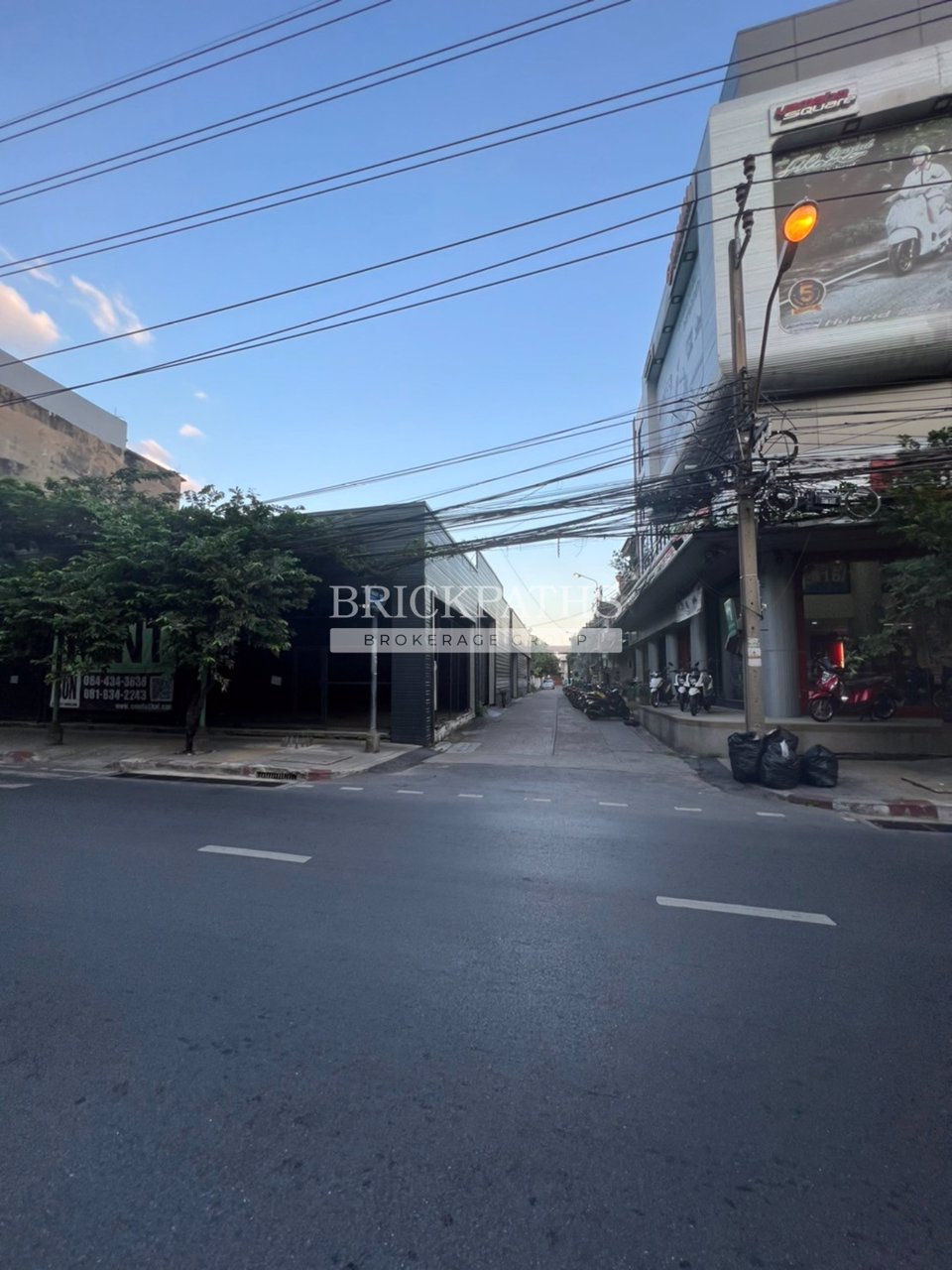 ขายที่ดินพร้อมสิ่งปลูกสร้าง-ซอยปรีดีพนมยงค์-18-สุขุมวิท-71