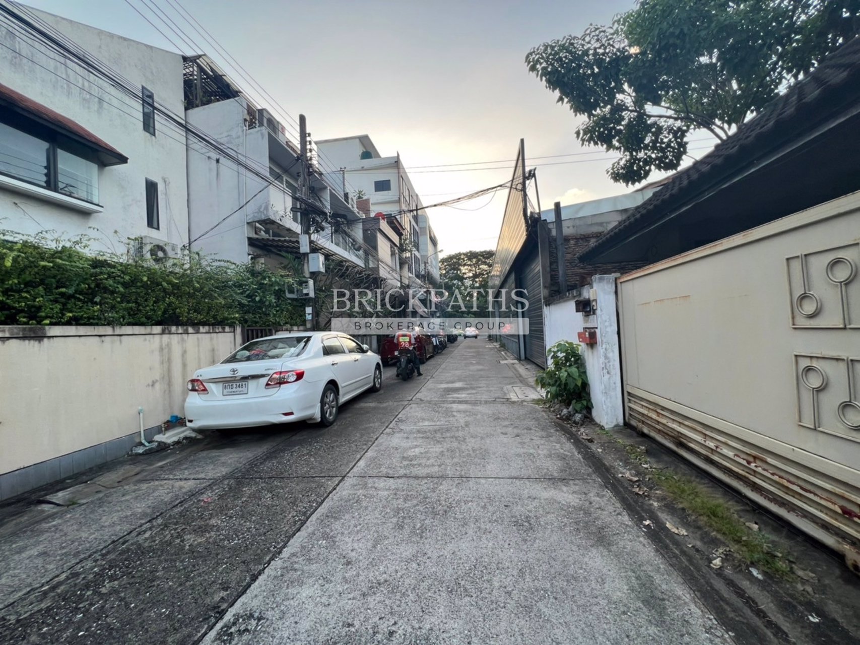 ขายที่ดินพร้อมสิ่งปลูกสร้าง-ซอยปรีดีพนมยงค์-18-สุขุมวิท-71