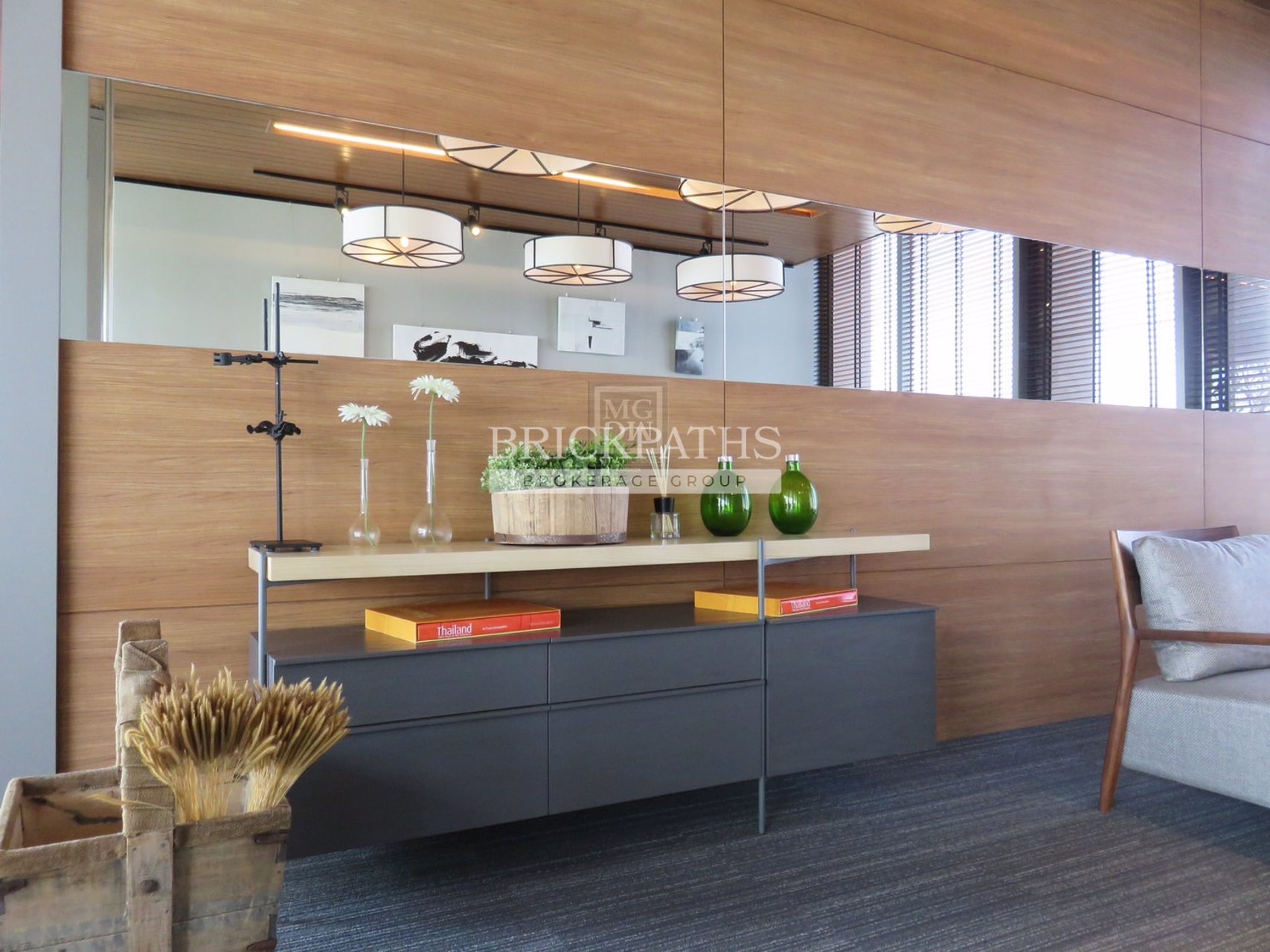 sale-condo-the-lofts-ekkamai-2-bedroom-bts-ekamai