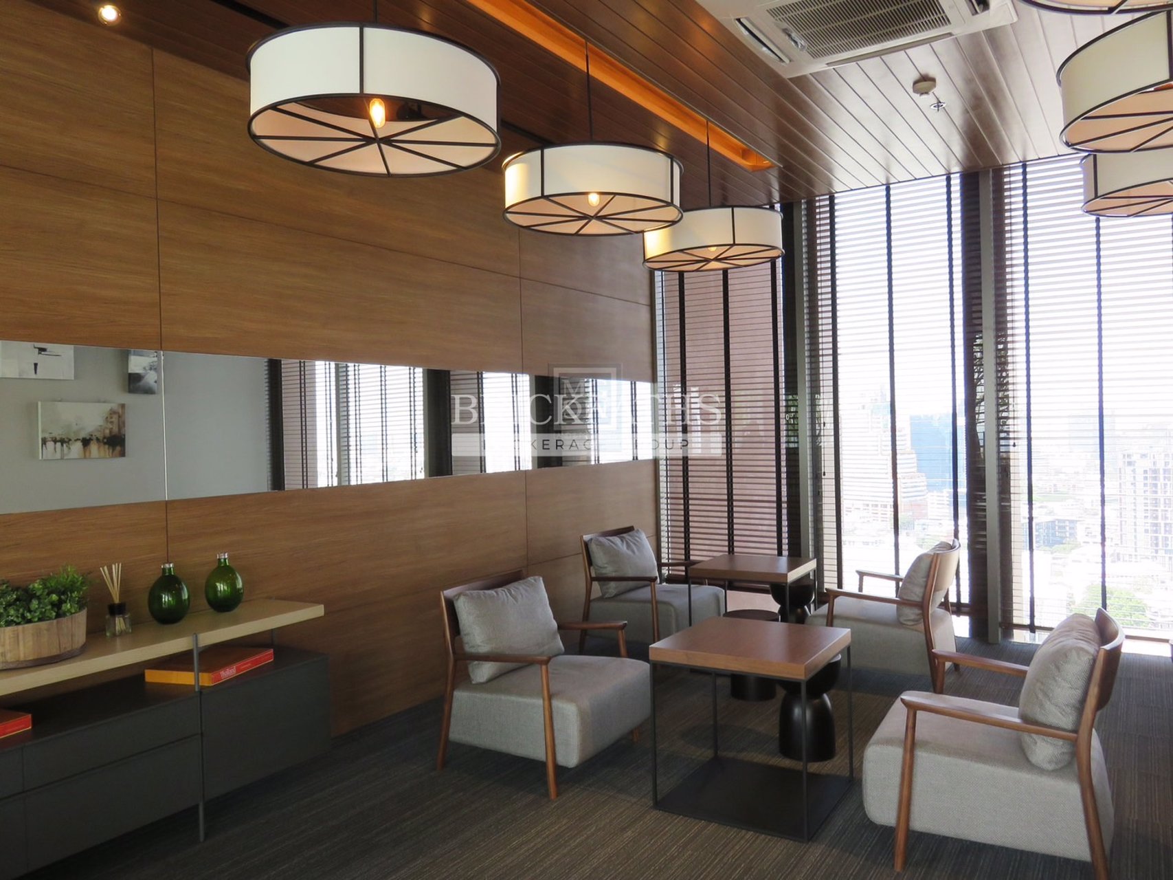 sale-condo-the-lofts-ekkamai-2-bedroom-bts-ekamai