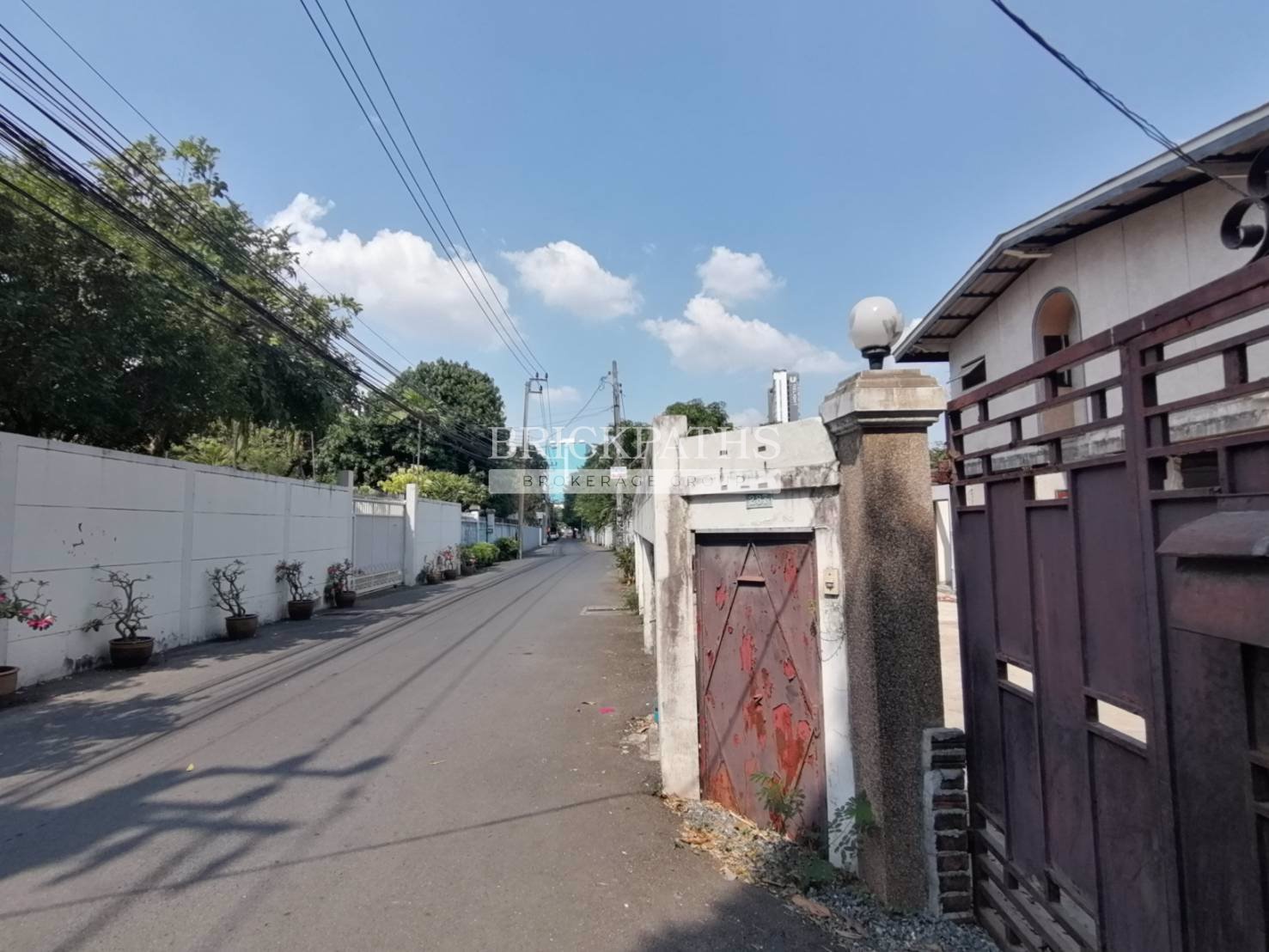 ขาย-ที่ดินพร้อมสิ่งปลูกสร้าง-ซอยปรีดีพนมยงค์-42-สุขุมวิท-71