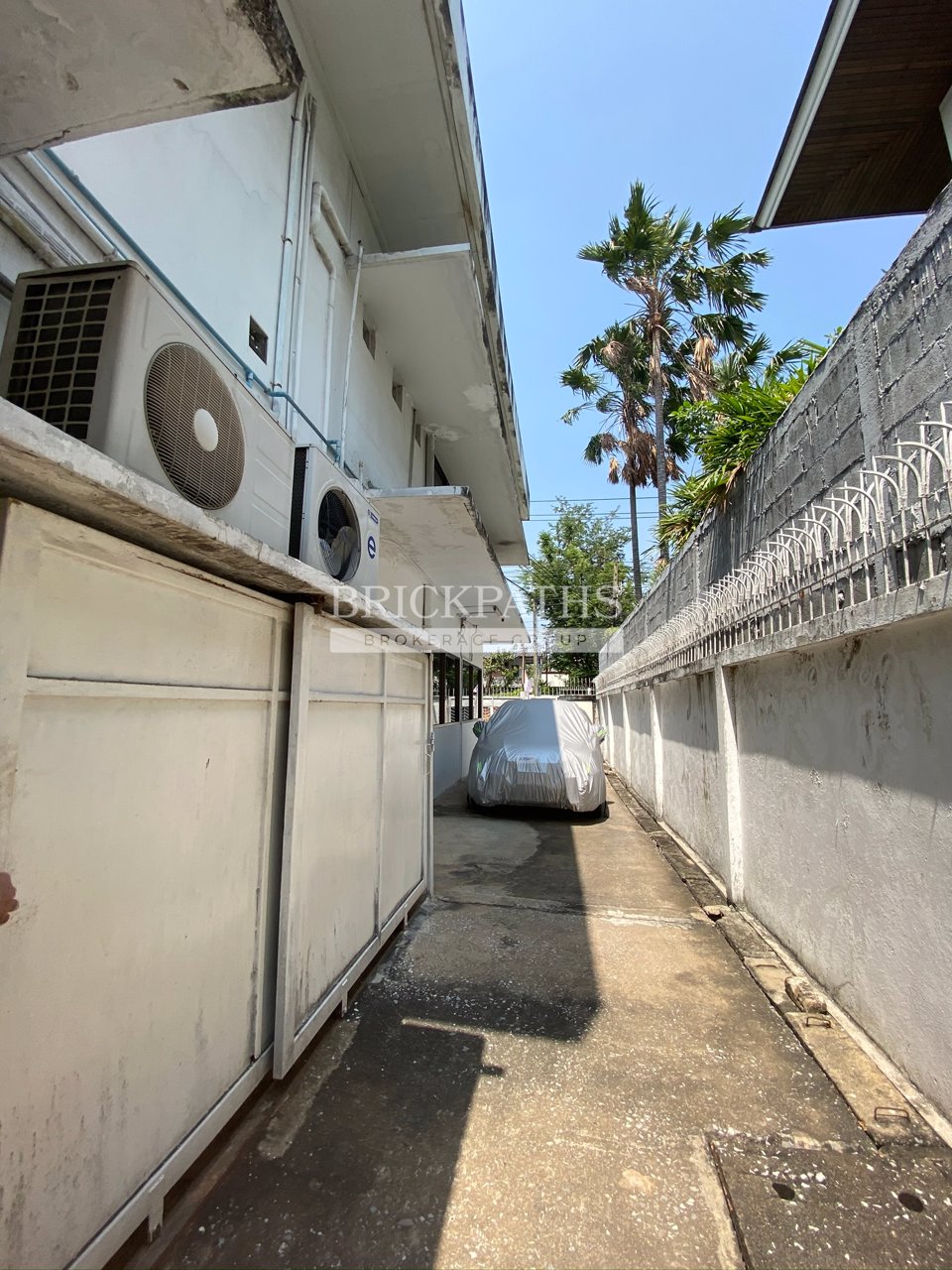 ขาย-ที่ดินพร้อมสิ่งปลูกสร้าง-เป็นที่อยู่อาศัยและโกดัง-สามารถทำเป็นโรงงานขนาดเล็กได้-ซอยสุขุมวิท-58