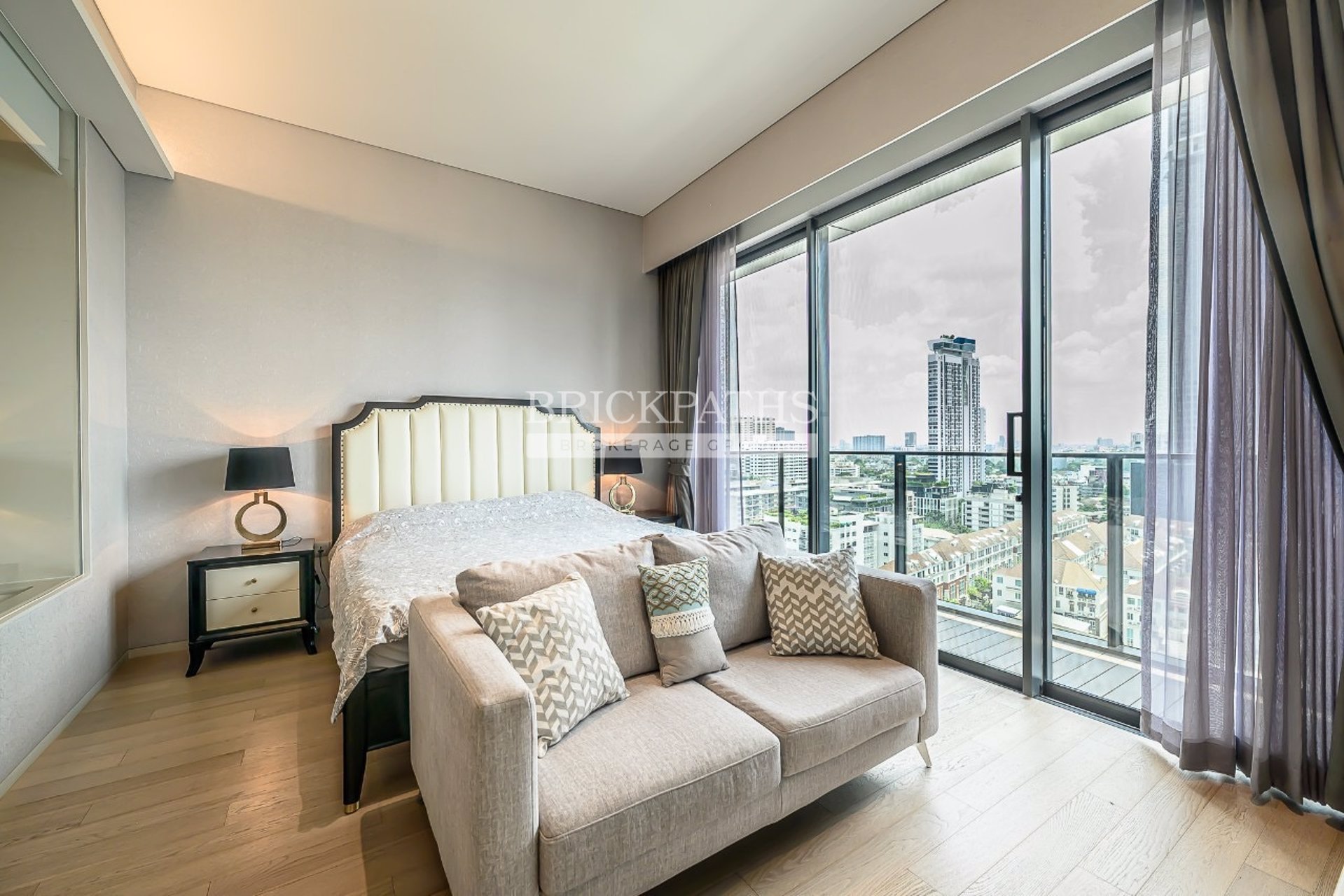 tela-thonglor-condominium-2-bedrooms-for-sale