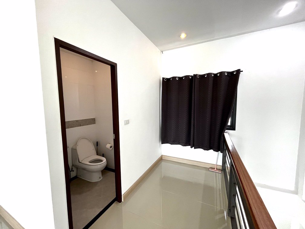 ให้เช่า-ราคาถูก-บ้านเช่า-พลัส-ทาวน์โฮม-โฮมออฟฟิศ-3-ชั้น-ติดริมถนนขวาง-ใกล้เมือง-ภูเก็ต-22000-m