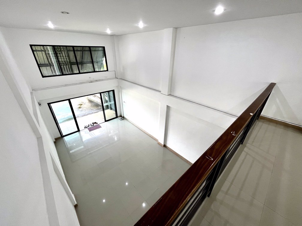 ให้เช่า-ราคาถูก-บ้านเช่า-พลัส-ทาวน์โฮม-โฮมออฟฟิศ-3-ชั้น-ติดริมถนนขวาง-ใกล้เมือง-ภูเก็ต-22000-m