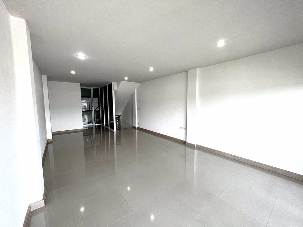 ให้เช่า-ราคาถูก-บ้านเช่า-พลัส-ทาวน์โฮม-โฮมออฟฟิศ-3-ชั้น-ติดริมถนนขวาง-ใกล้เมือง-ภูเก็ต-22000-m