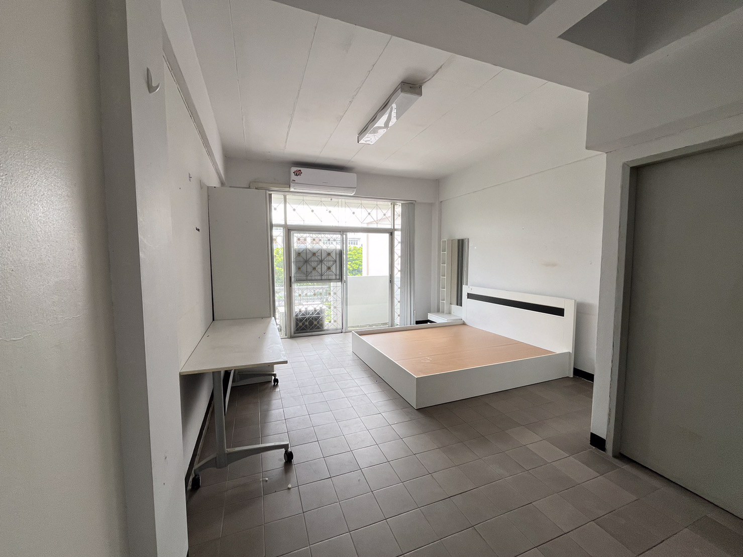 ให้เช่า-โฮมออฟฟิส-4-ชั้น-โครงการโฮมเพลส-พัฒนาการ-56-58-มีที่จอดรถ-เดินทางสะดวก-ทำเลเยี่ยม-ใกล้ชุมชน