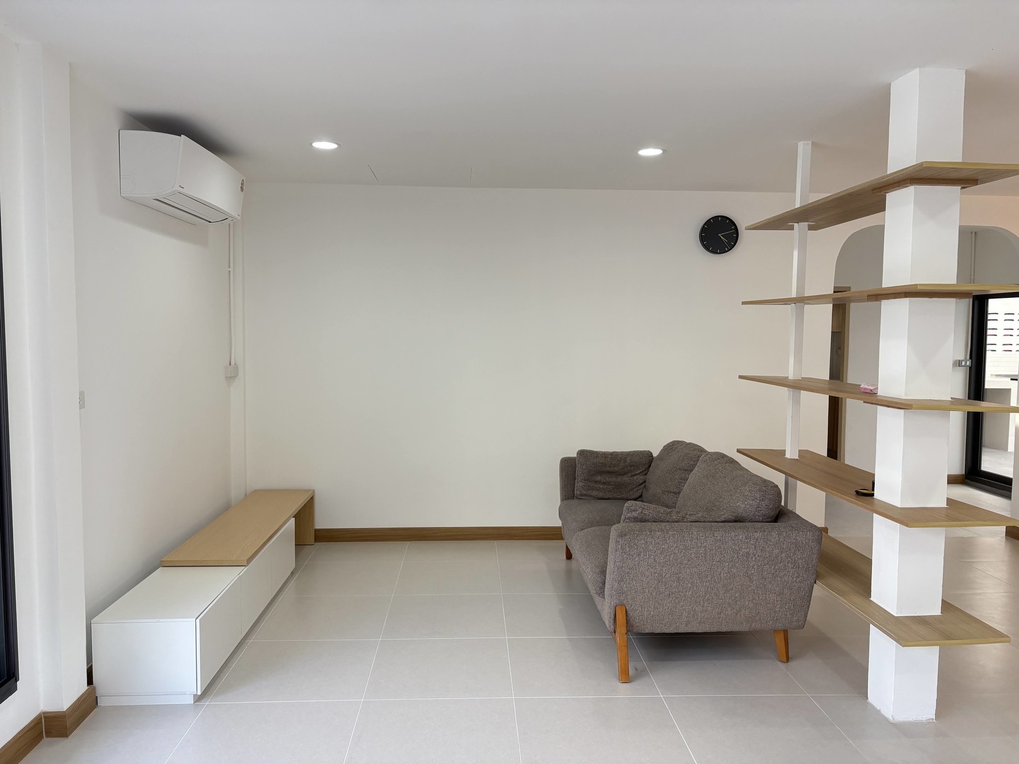 ให้เช่า-บ้านสวย-บ้านเดี่ยว-โฮมออฟฟิต-2-ชั้น-52-ตรว-พร้อมอยู่-ถพัฒนาการ-ซอย-39-มปรีชา-1-4นอน-3น้