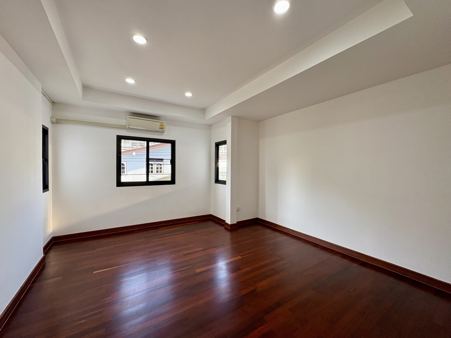 ให้เช่า-บ้านสวย-บ้านเดี่ยว-โฮมออฟฟิต-2-ชั้น-52-ตรว-พร้อมอยู่-ถพัฒนาการ-ซอย-39-มปรีชา-1-4นอน-3น้