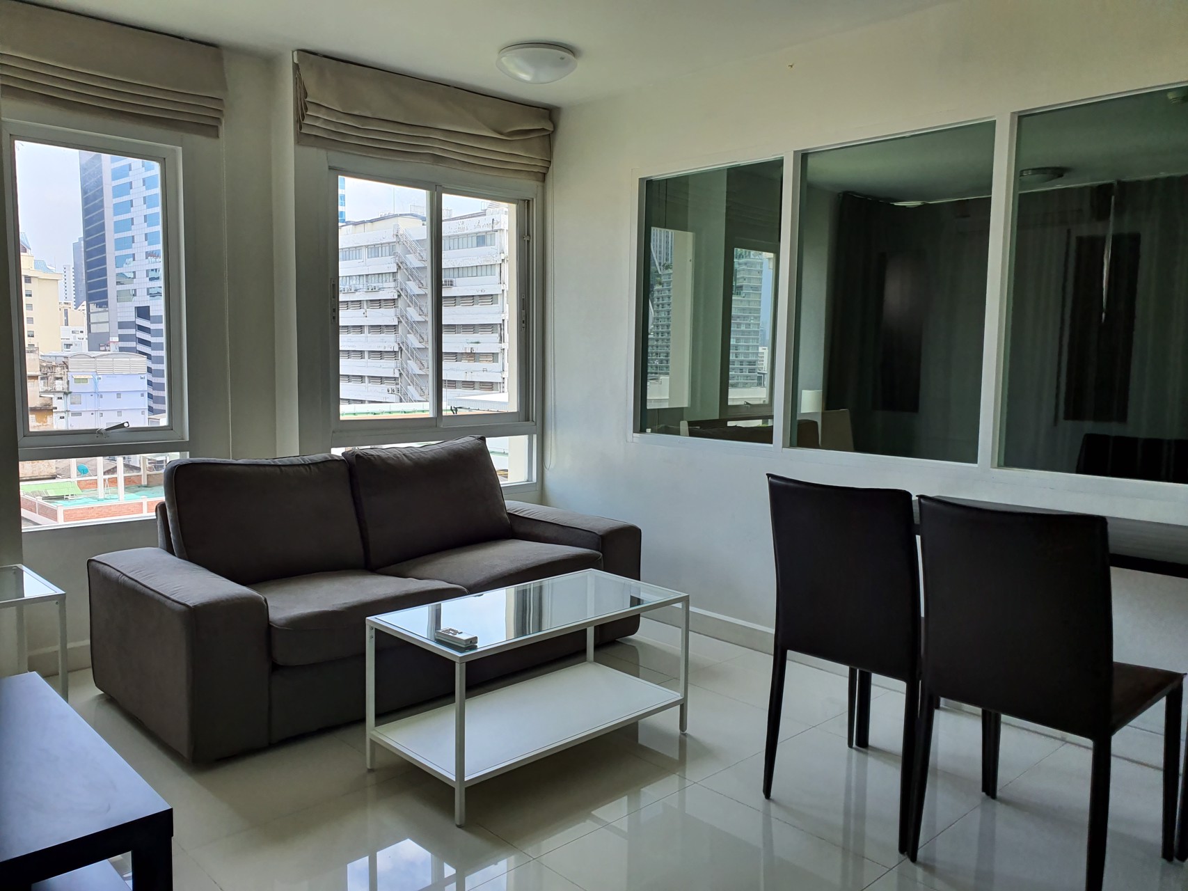 ให้เช่า-คอนโด-สุรวงศ์-ซิตี้-รีสอร์ท-ห้องมุม-ขนาด-55-ตรม-เดือนละ-17000-บาท