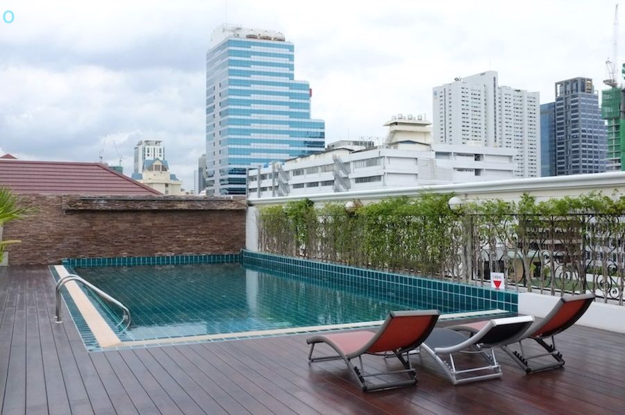 ให้เช่า-คอนโด-สุรวงศ์-ซิตี้-รีสอร์ท-ห้องมุม-ขนาด-55-ตรม-เดือนละ-17000-บาท