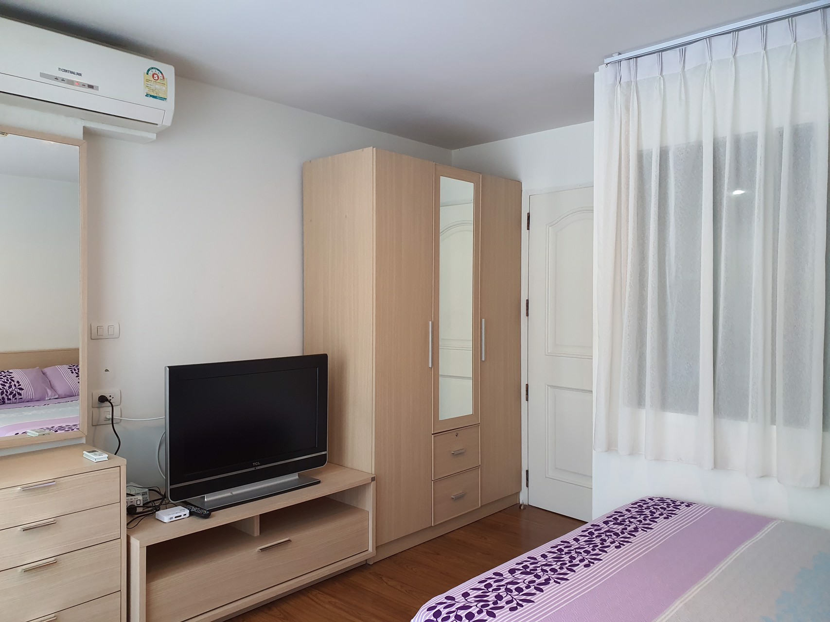 ให้เช่า-คอนโด-สุรวงศ์-ซิตี้-รีสอร์ท-พื้นที่-35-ตรมเดือนละ-15000-บาท