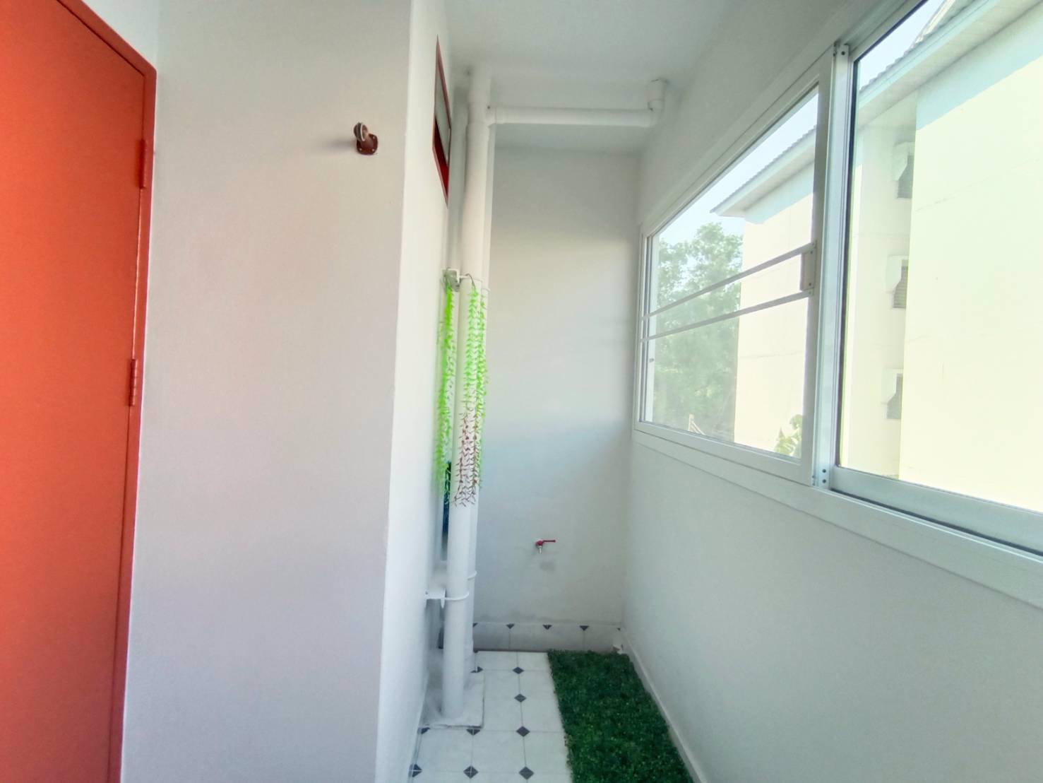 ขายด่วน-คอนโด-เอื้ออาทรคู้บอน-32-ตรม-ชั้น-3-กระเบื้องคลิ๊กล็อคสวยละมุนเต็มพื้นที่-แต่งใหม่สวยกริบ