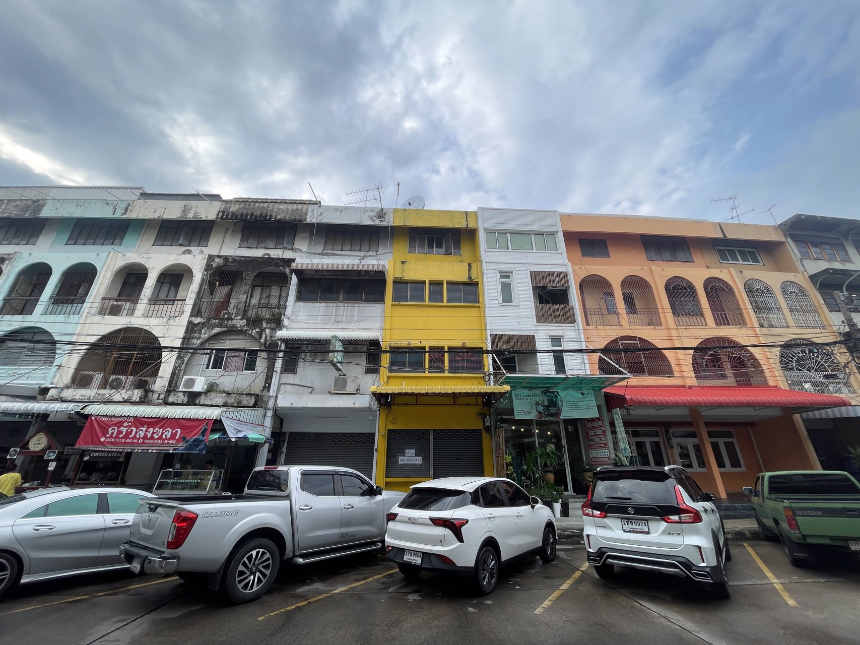 ตึกแถวปากซอยพัฒนาการ61-ทำเลดีเหมาะค้าขาย