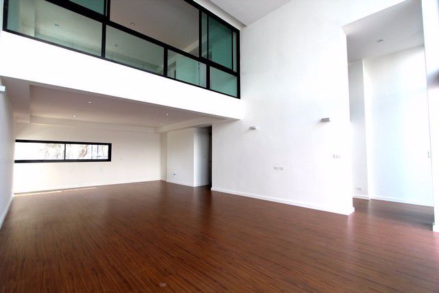 rt286-ให้เช่าและขาย-โฮมออฟฟิศ-ซอยสหการประมูล-เลียบทางด่วน-เอกมัย-รามอินทรา