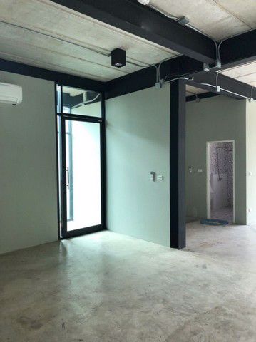 ให้เช่าสำนักงาน-3ชั้นพื้นที่-1100-ตรมซอยลาซาล-41-ใกล้ไบเทคบางนา