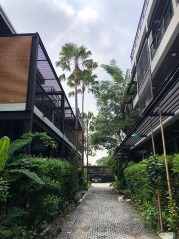 ให้เช่าสำนักงาน-3ชั้นพื้นที่-1100-ตรมซอยลาซาล-41-ใกล้ไบเทคบางนา