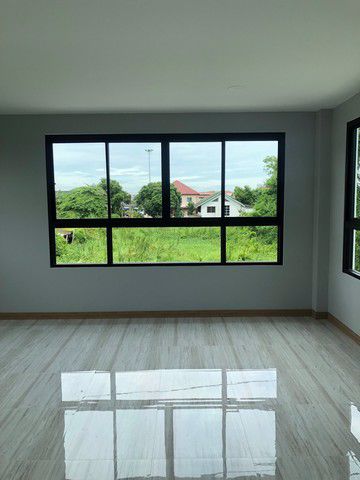 ขายโกดังสร้างใหม่-พร้อมออฟฟิศ-ซอยศรีด่าน-3-ศรีนครินทร์