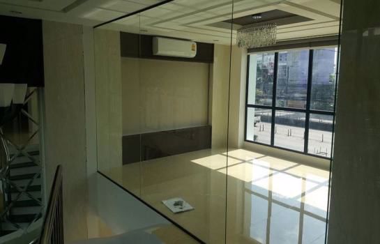 ให้เช่าสำนัก-8-ชั้น-มีลิฟท์-ใกล้-mrt-สุทธิสาร