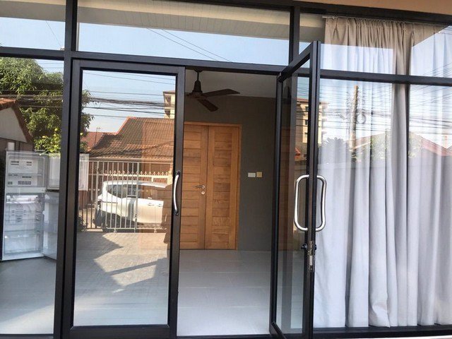 ให้เช่า-โฮมออฟฟิศ-4-ชั้น-รัชดา-36-ใกล้-mrt-ลาดพร้าว