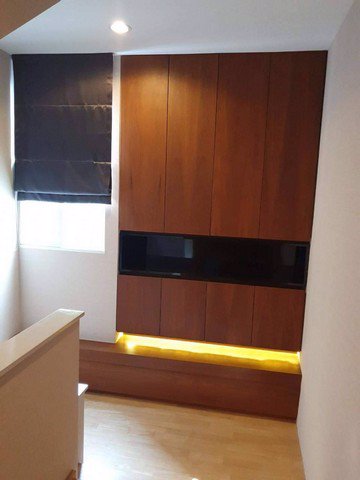 ให้เช่าบ้านเดี่ยว-modern-3-ชั้น-หมู่บ้าน-nivana-beyond-lite-ใกล้-airport-link-บ้านทับช้าง