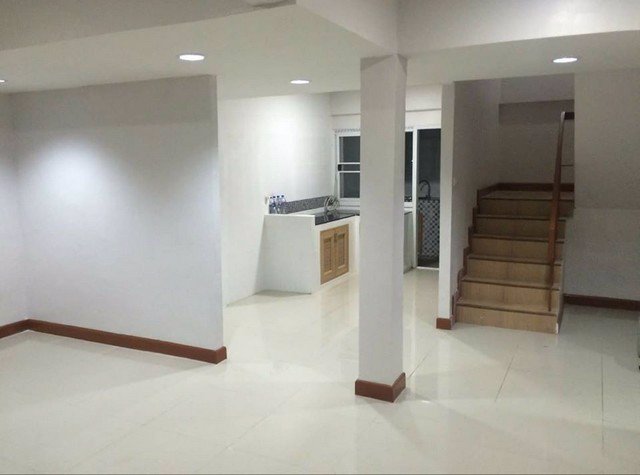 ให้เช่าบ้าน-3-ชั้น-รีโนเวทใหม่-กัลปพฤกษ์-สาทร-ใกล้บิ๊กซี-กัลปพฤกษ์