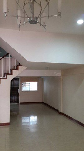 ให้เช่าทาวน์โฮม-3-ชั้น-เล่นระดับ-พื้นที่เยอะ-แฮปปี้แลนด์-แกรนด์วิว-โพธิ์แก้ว-ซอยลาดพร้าว101