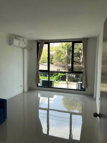 ให้เช่าทาวน์เฮ้าส์รีโนเวทใหม่-เพชรเกษม-38-ใกล้มหาวิทยาลัยสยาม-ใกล้-bts-บางหว้า