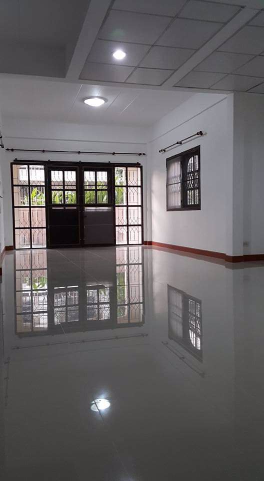 ให้เช่าบ้านแฝด-2-ชั้น-หมู่บ้านรังสิยา-รามอินทรา-กม-125-งดรับนายหน้า-