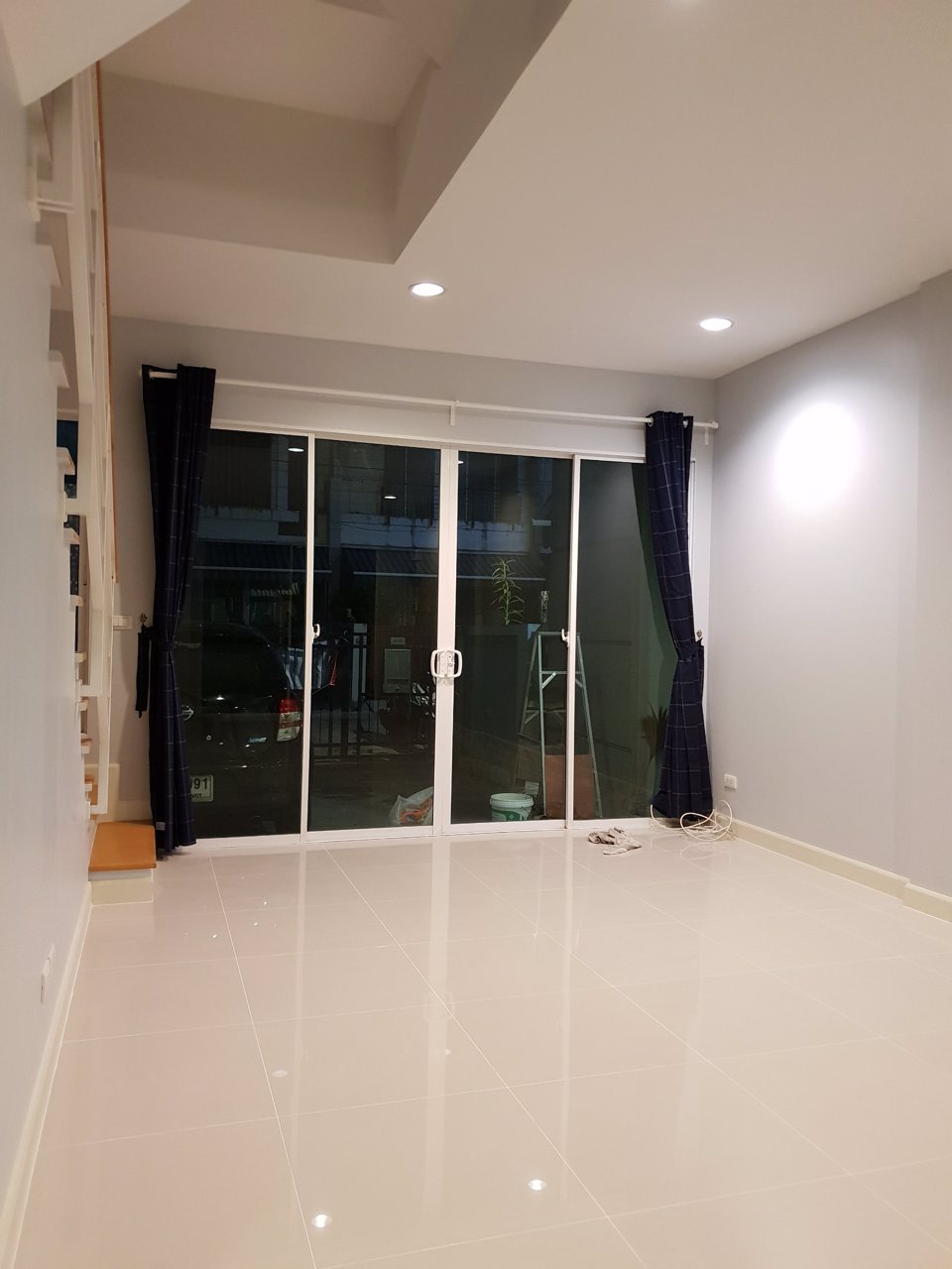 ให้เช่าทาวน์โฮม3ชั้นใกล้btsmrtบางหว้า