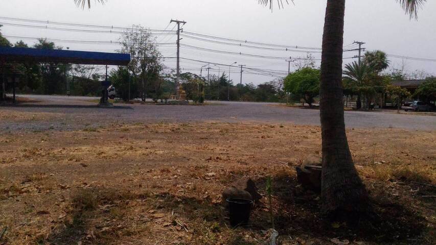 ขายที่ดินพร้อมอาคารชั้นเดี่ยว-พื้นที่-9-ไร่-32-ตารางวา-หน้ากว้างติดถนนสระบุรี-หล่มสักกว้าง-75-เมตร