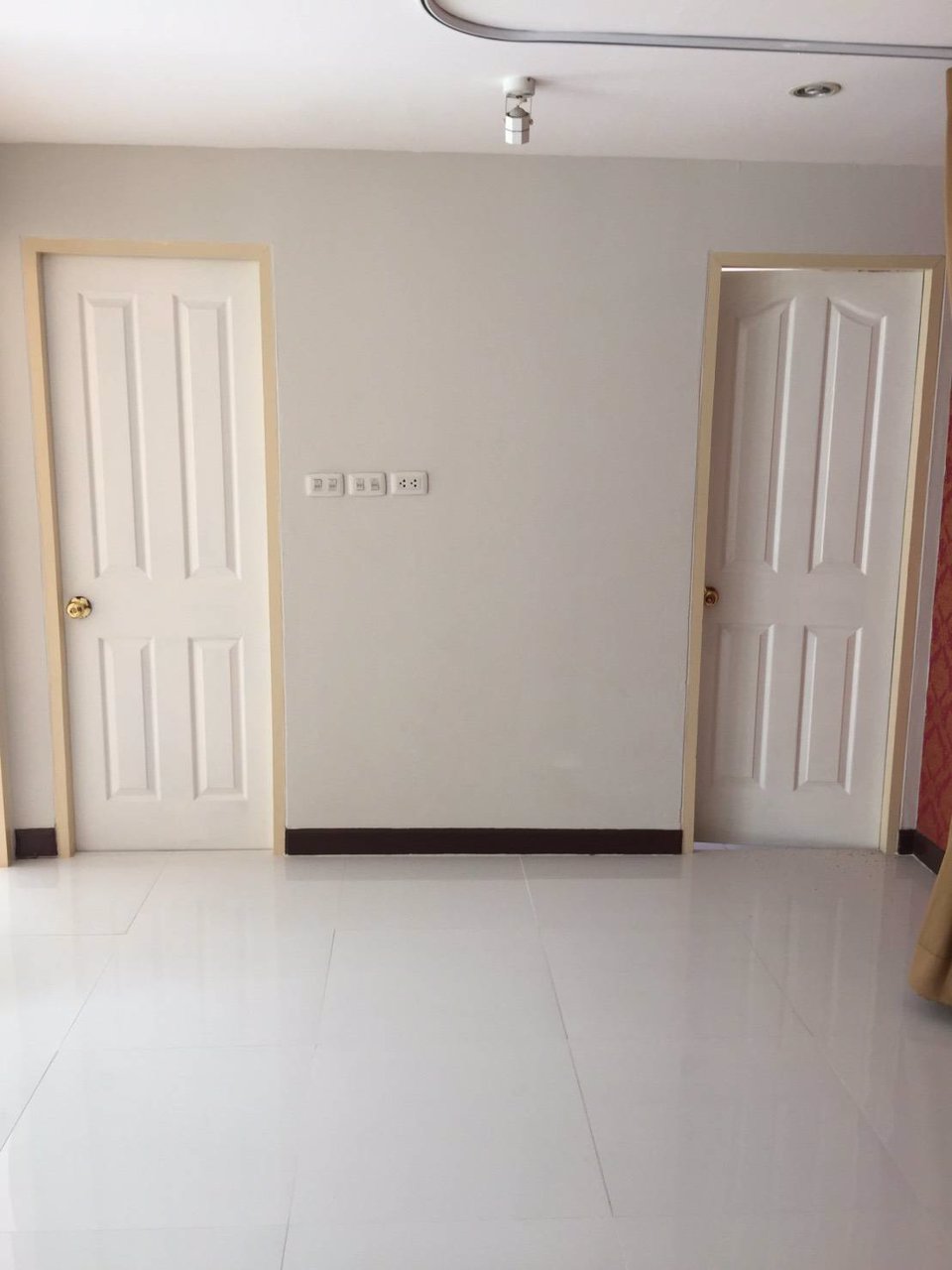 ขายคอนโด-เอกสินทาวเวอร์-ใกล้เดอะมอลล์งามวงศ์วาน