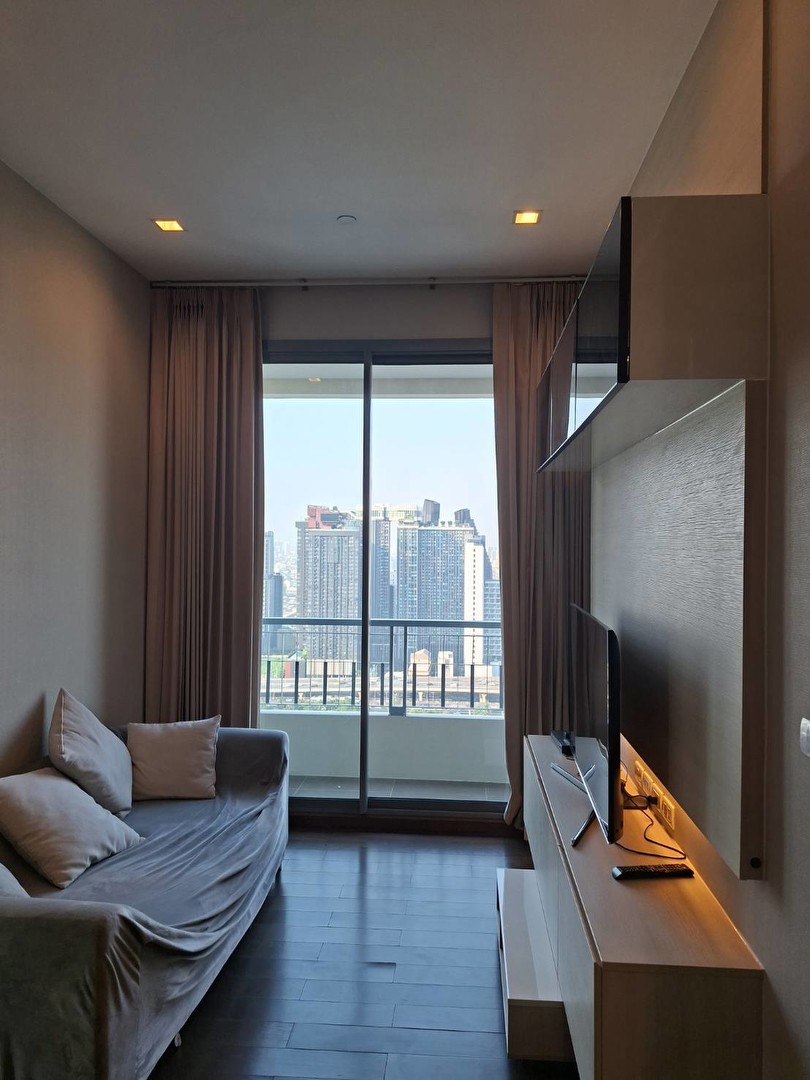 q-asoke-mrt-เพชรบุรี-1678-411-ชั้น-34-พื้นที่-455-ตรม2-bed