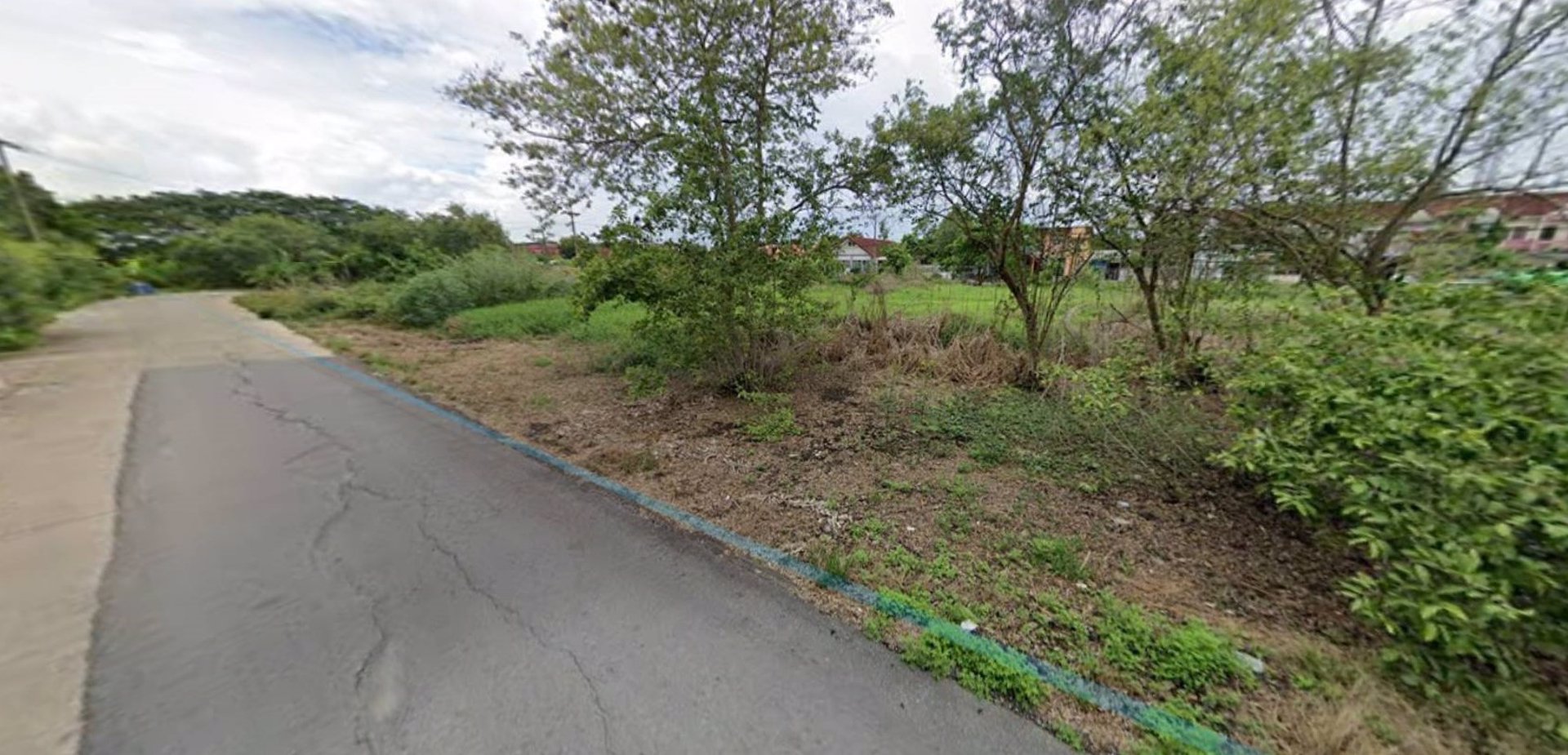 ที่ดินเปล่าถมแล้ว-โฉนดเลขที่-15599-ขายที่ดิน-200-ตรว-ราคา-1100000-บาท-ฟรีโอน-ตารางวาละ-5500-บา