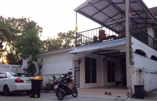 ขายทาวน์เฮ้าส์-2-ชั้น-มกลอรี่-เฮ้าส์-ถนนรามอินทรา-65-ใกล้รถไฟฟ้าสีชมพู