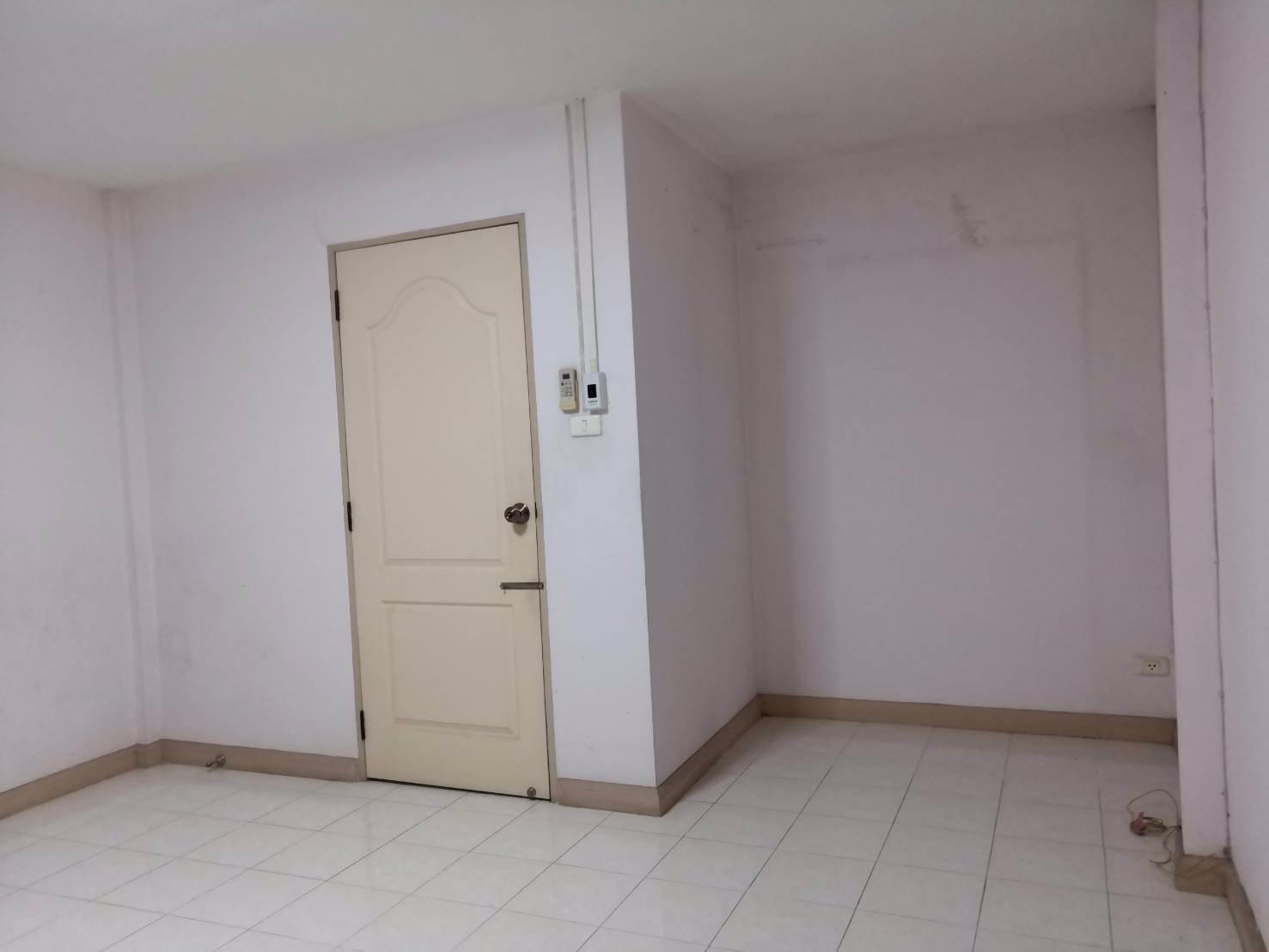 ขายทาวน์เฮ้าส์-หมู่บ้าน-สินสุขโพธิ์แก้ว-ลาดพร้าว101-บางกะปิ