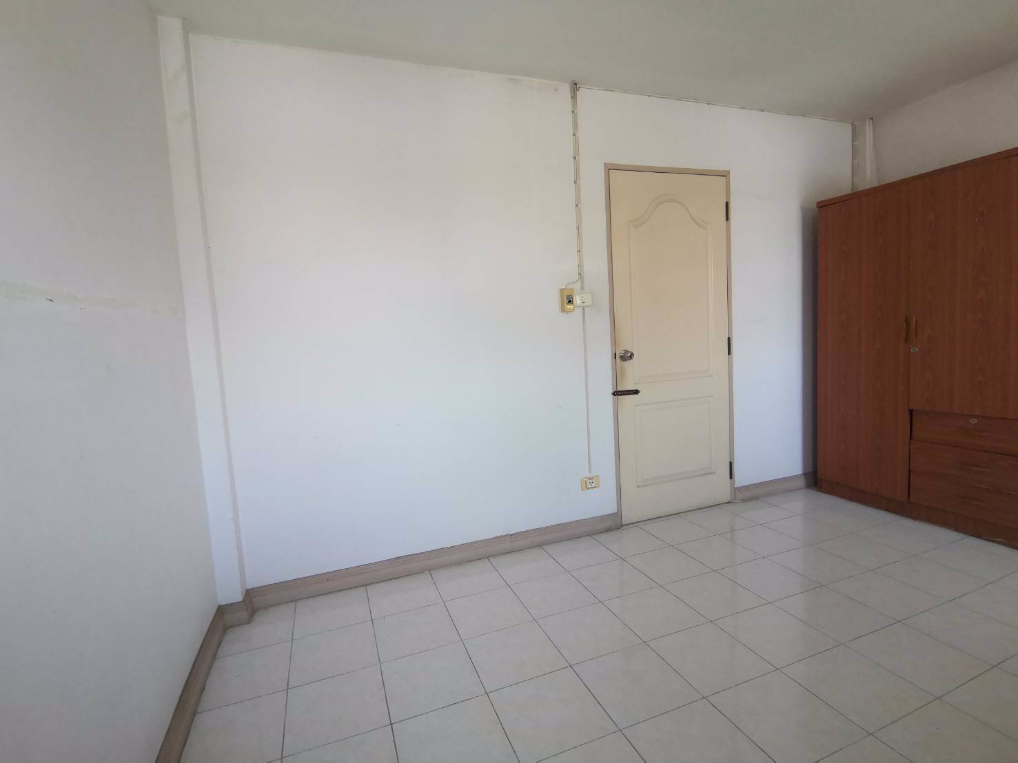 ขายทาวน์เฮ้าส์-หมู่บ้าน-สินสุขโพธิ์แก้ว-ลาดพร้าว101-บางกะปิ