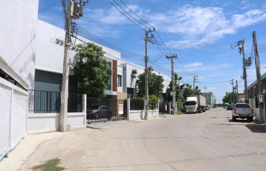 ขาย-โกดัง-พร้อม-สำนักงาน-office-ในตัว-สร้างใหม่ยังไม่เคยใช้งาน