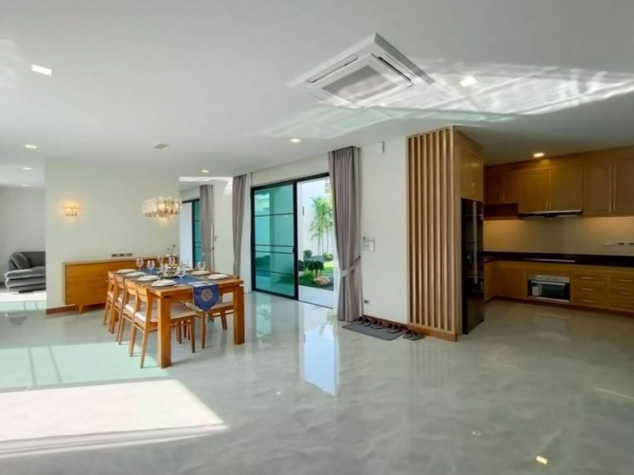 ขายบ้านสร้างใหม่-บ้านหรูพูลวิลล่าหางดง-เชียงใหม่-เดินทางสะดวก