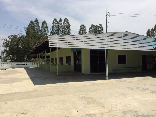 ขายบ้านทำเป็นโรงงาน-1-ไร่-3งาน-22วา-ล้อมกำแพงรอบพร้อมบ้าน-3-หลัง-บ้านเช่าอีก-5-ห้อง-อโพธาราม-ราชบุร