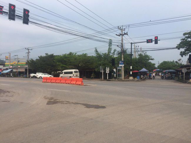 ขายบ้านทำเป็นโรงงาน-1-ไร่-3งาน-22วา-ล้อมกำแพงรอบพร้อมบ้าน-3-หลัง-บ้านเช่าอีก-5-ห้อง-อโพธาราม-ราชบุร