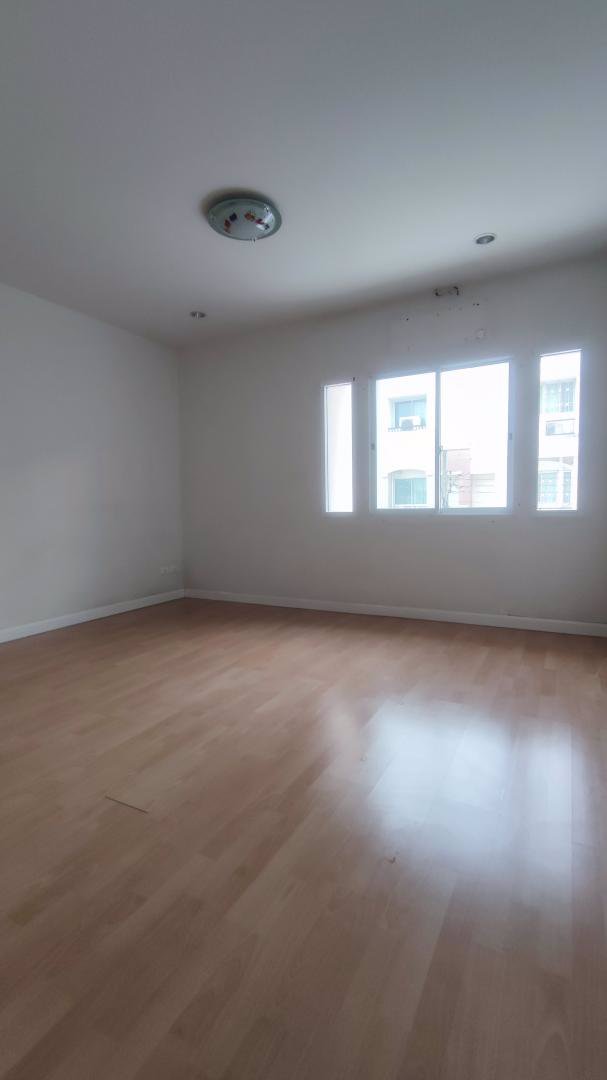 ขายทาวน์โฮมหมู่บ้าน-ปริญญาลักษณ์-สาธร-กาญจนา-3ชั้น-18ตรวบ้านสภาพดี-เจ้าของขายเอง-แถมออกค่าโอนให้