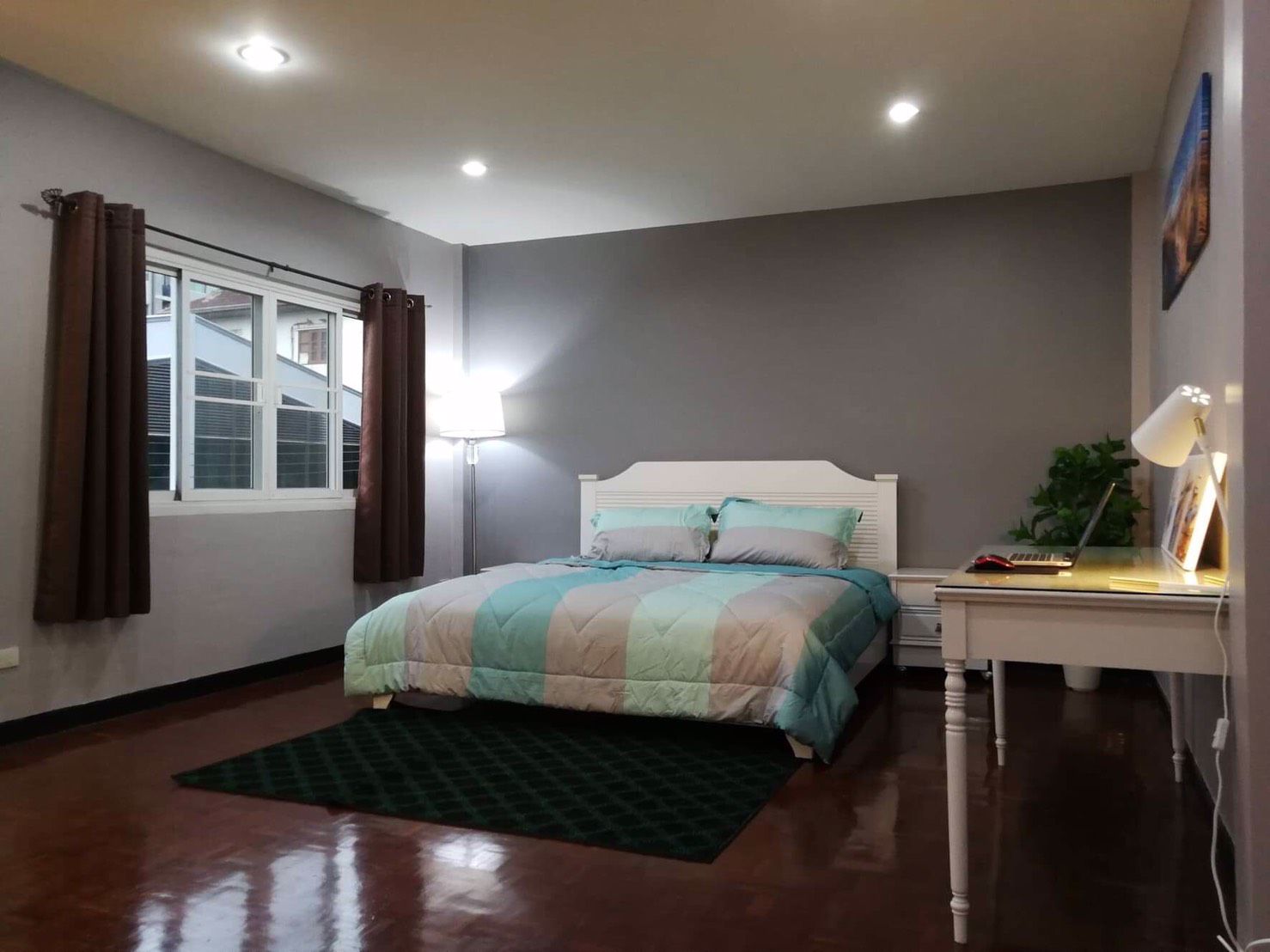 บ้านว่างให้เช่าใจกลางเมือง-หมู่บ้านสวนแก้ว-ซอยสวรรค์วิถี-ห้วยขวาง-โทร-0986939641