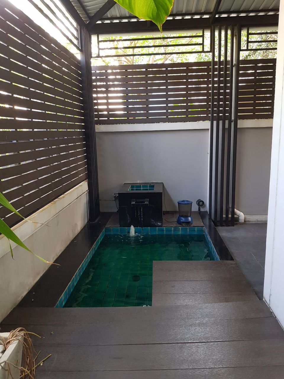 ขายทาวโฮมส์-บ้านกลางเมือง-เอสเซนส์-ห้องมุมแต่งสวย-ใกล้รถไฟฟ้า-ประเวศ-กรุงเทพ-โทร-081-837-6314