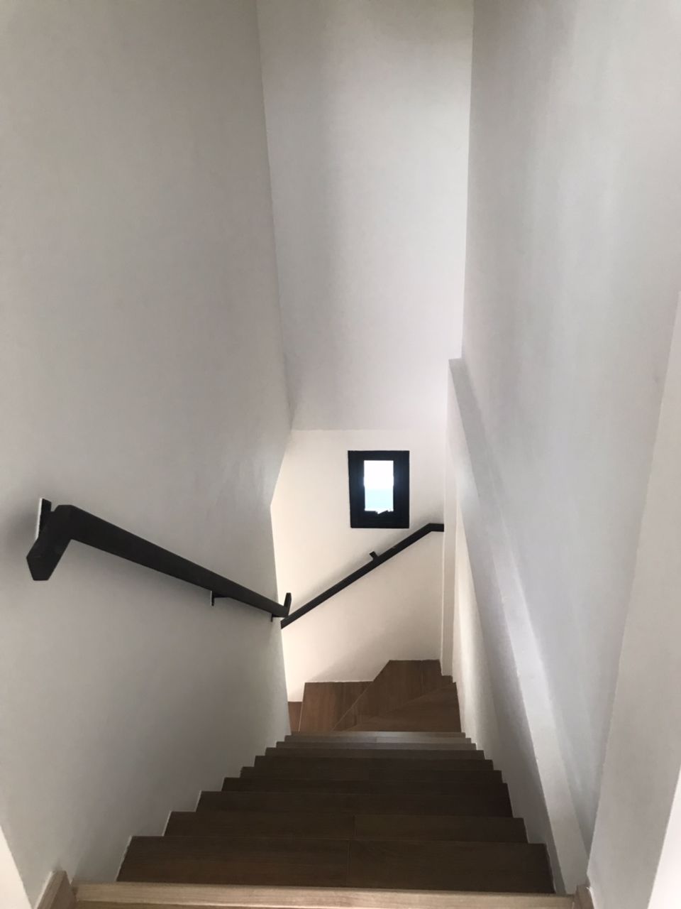 2-storey-townhome-2-bedroom-2-bathroom-best-location-central-of-hua-hin-200-meters